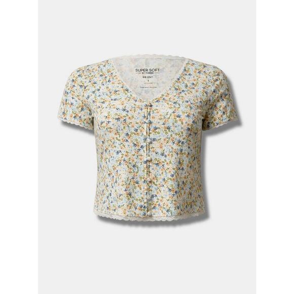 Torrid 2x 2 18-20 Fitted Supersoft Rib V-Neck Lace Trim Button Crop Tee - Picture 3 of 3